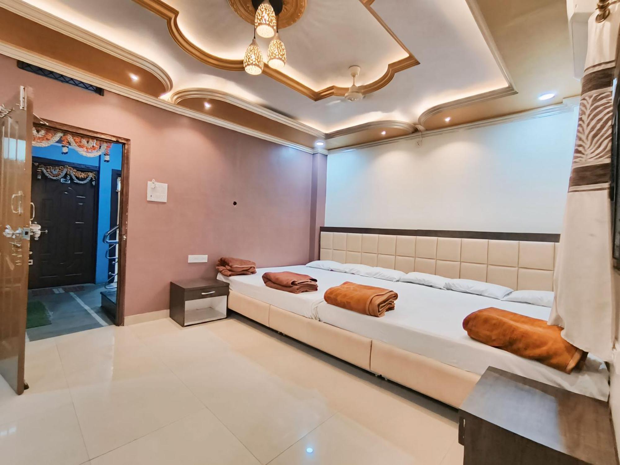 Shree Trilokeshwar Guesthouse 乌贾因 外观 照片