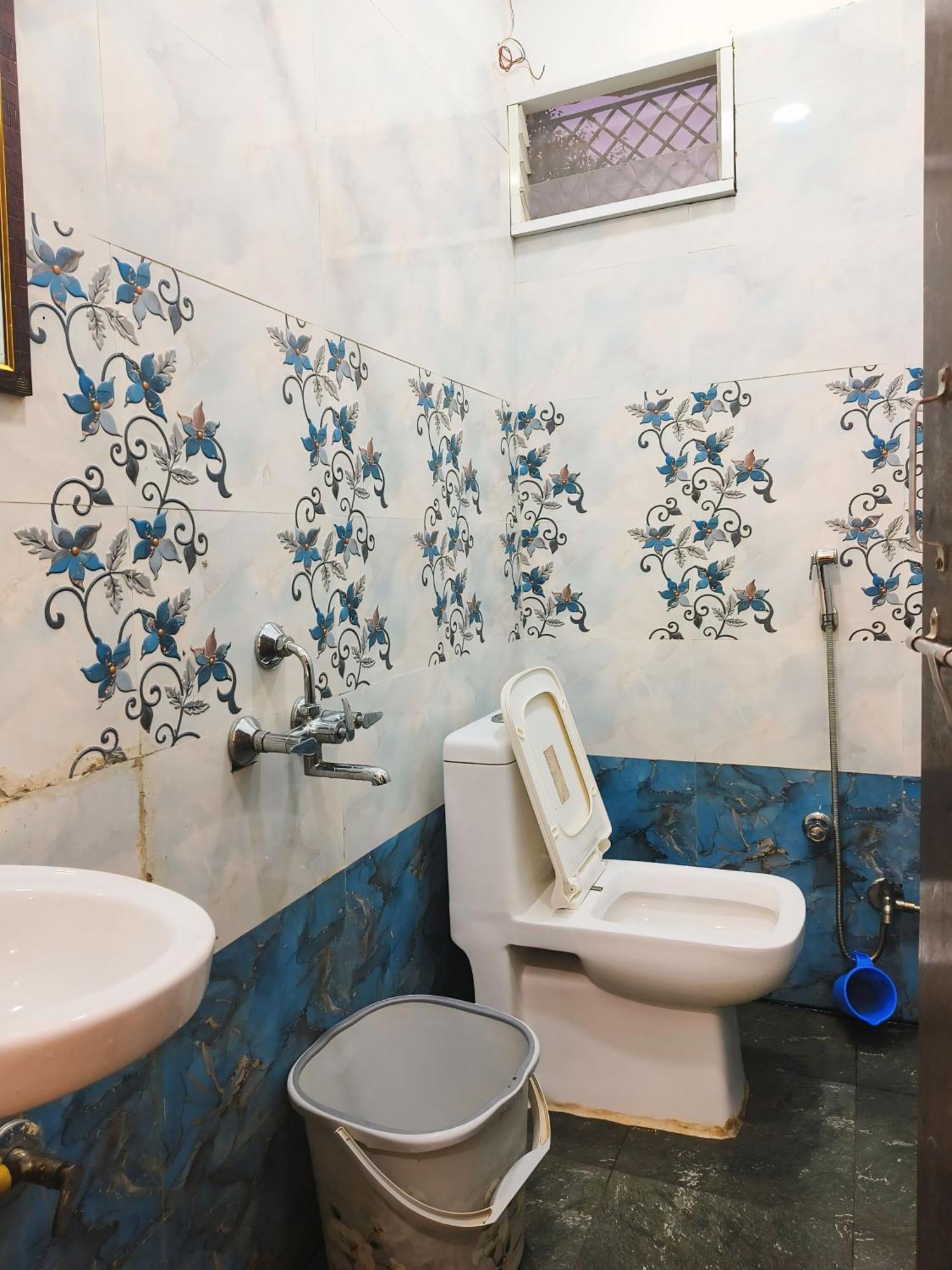 Shree Trilokeshwar Guesthouse 乌贾因 外观 照片