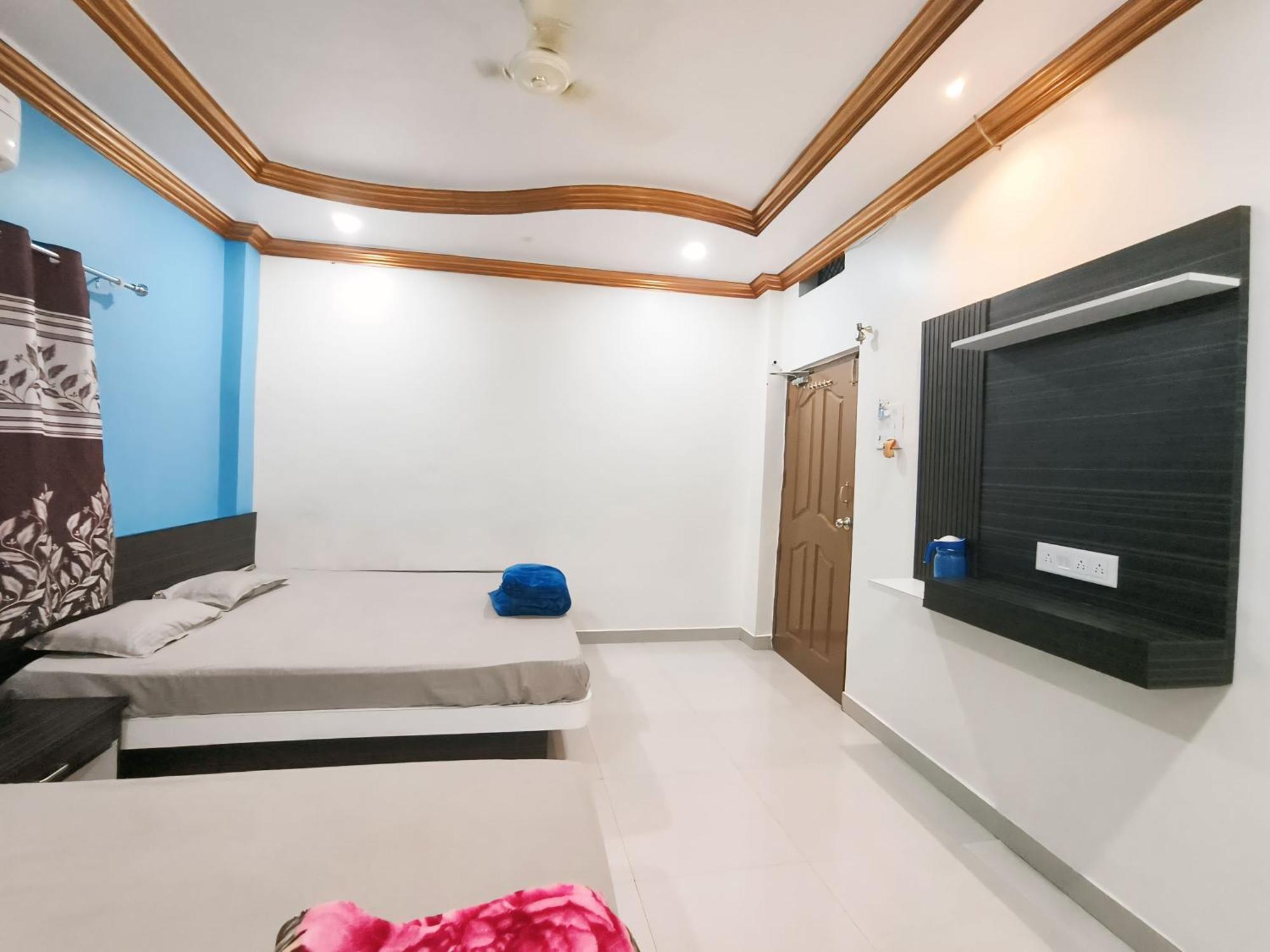 Shree Trilokeshwar Guesthouse 乌贾因 外观 照片
