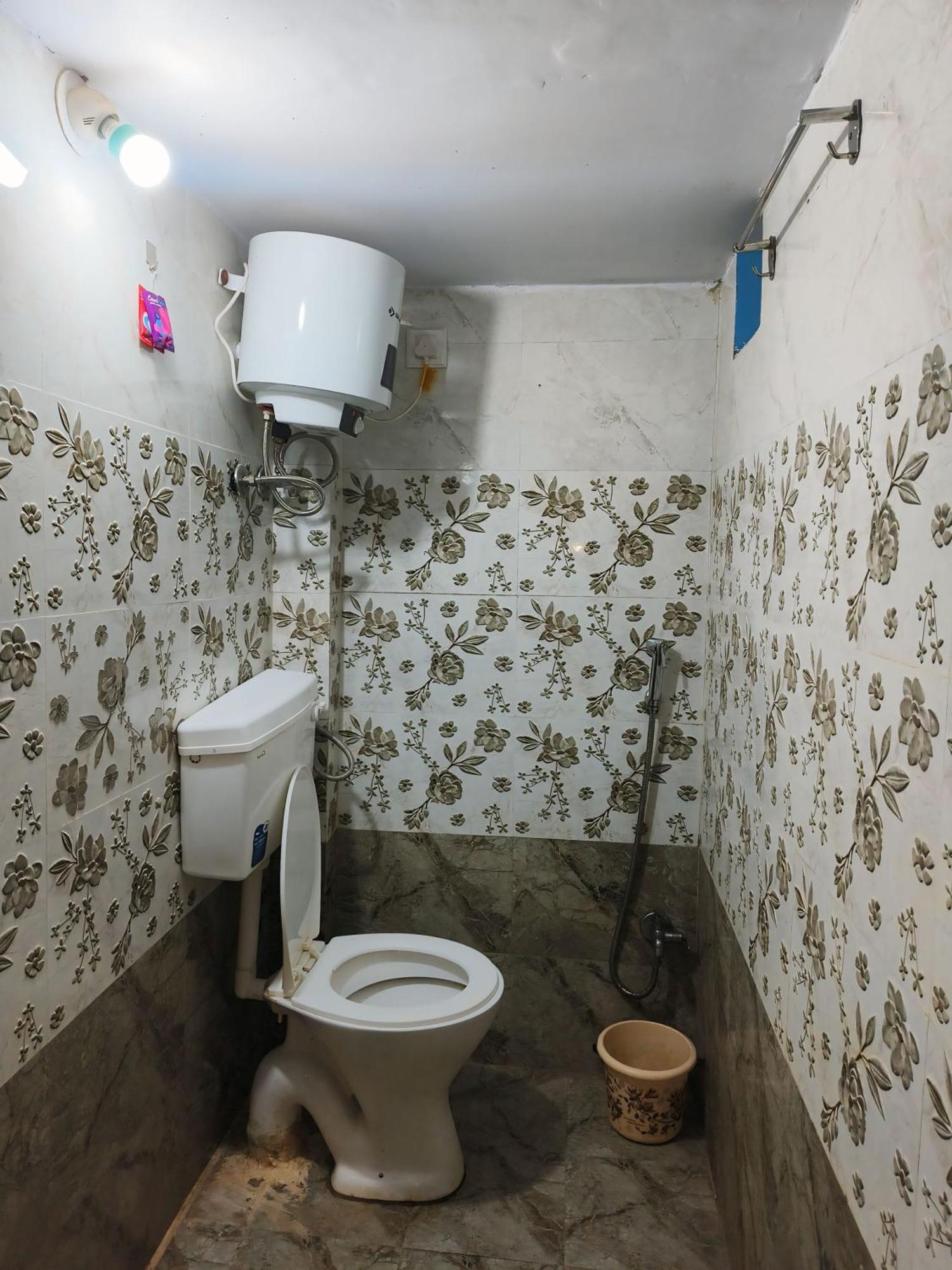 Shree Trilokeshwar Guesthouse 乌贾因 外观 照片